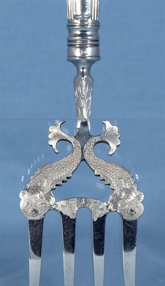 A pair of early Victorian silver fish servers, by Samuel Harwood, Knife 344mm.